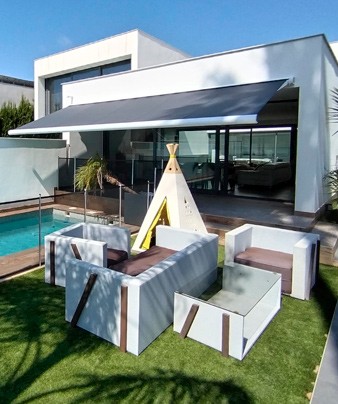 Toldos para villas y chalets en Castellon, Benicassim, Oropesa Alcocebre y más.